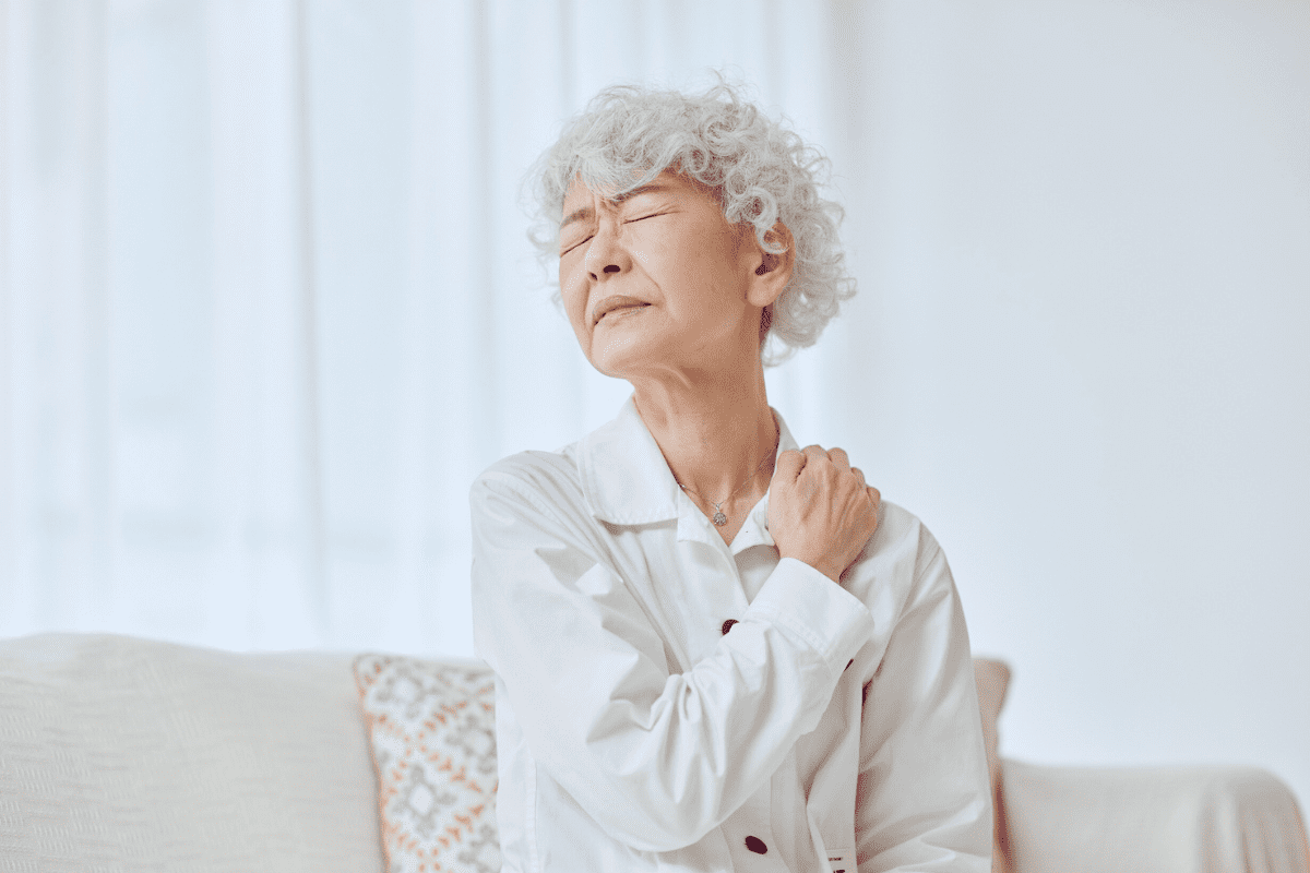 woman experiencing nerve pain
